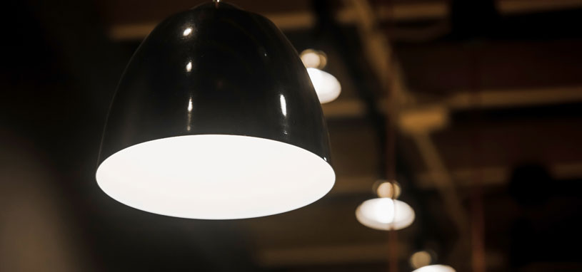 10 energy saving tips to reduce your power bills energy conservating LED lightbulb lamps
